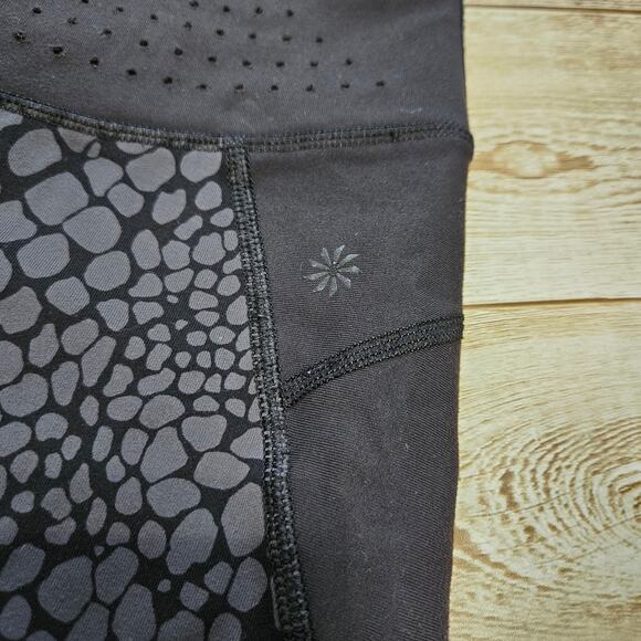 Athleta TruCool Capri Leggings Crocodile Stealth SZ XXS Small Yoga Black 348588 - Picture 5 of 13